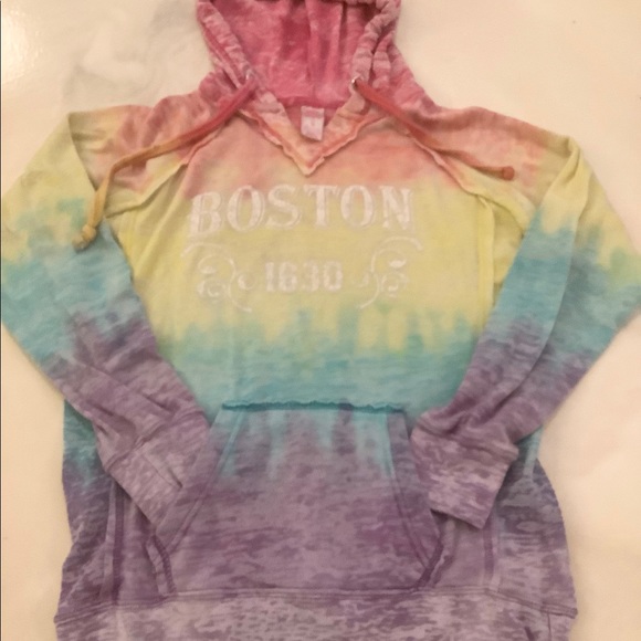 Tops - Boston Hoodie